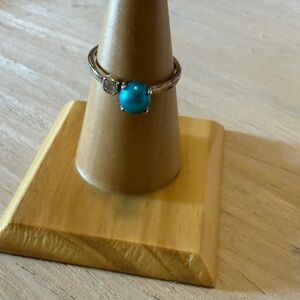 Chic Silver Ring with Turquoise Stone